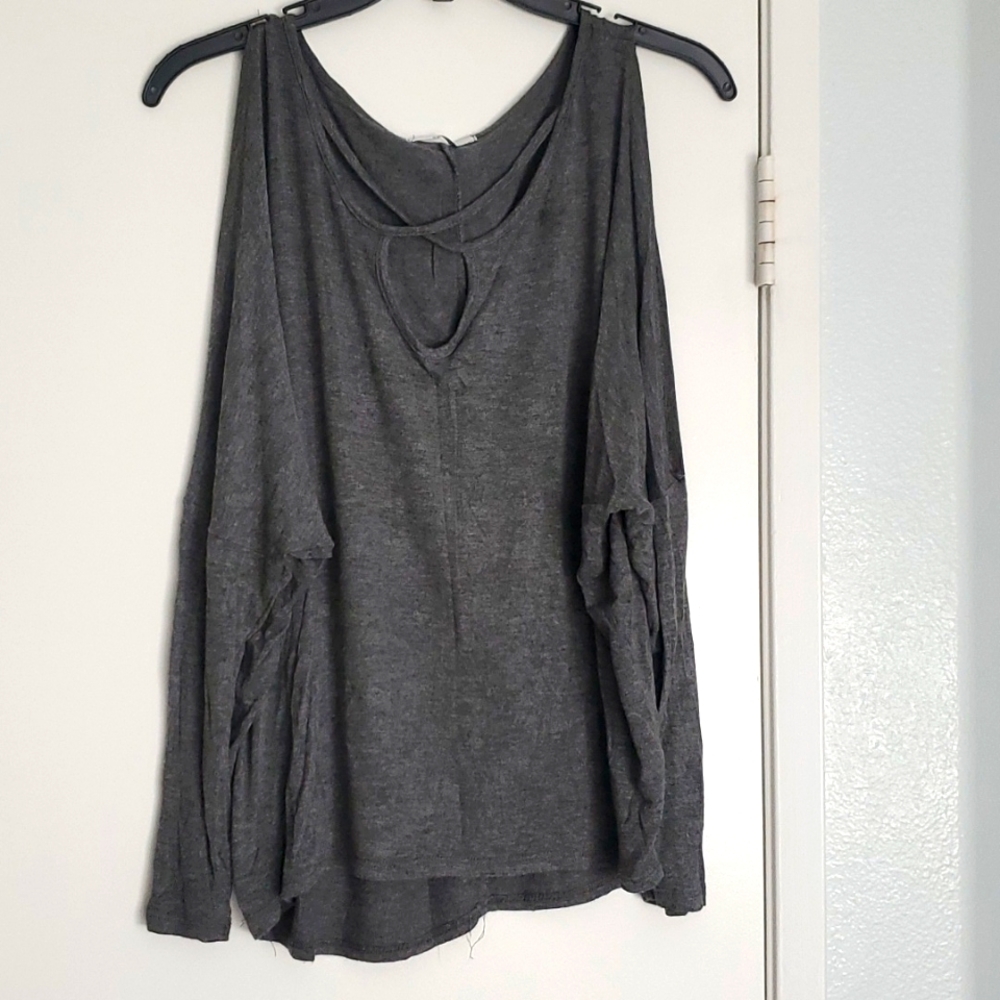 ACEMI Cold Shoulder Small long sleeve Shirt